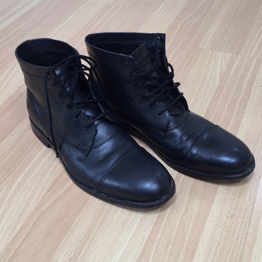 FRYE Men’s boots. Size 10.5